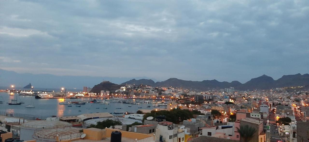 Apartamento Fatima Amwilla Guesthouse Mindelo Buitenkant foto